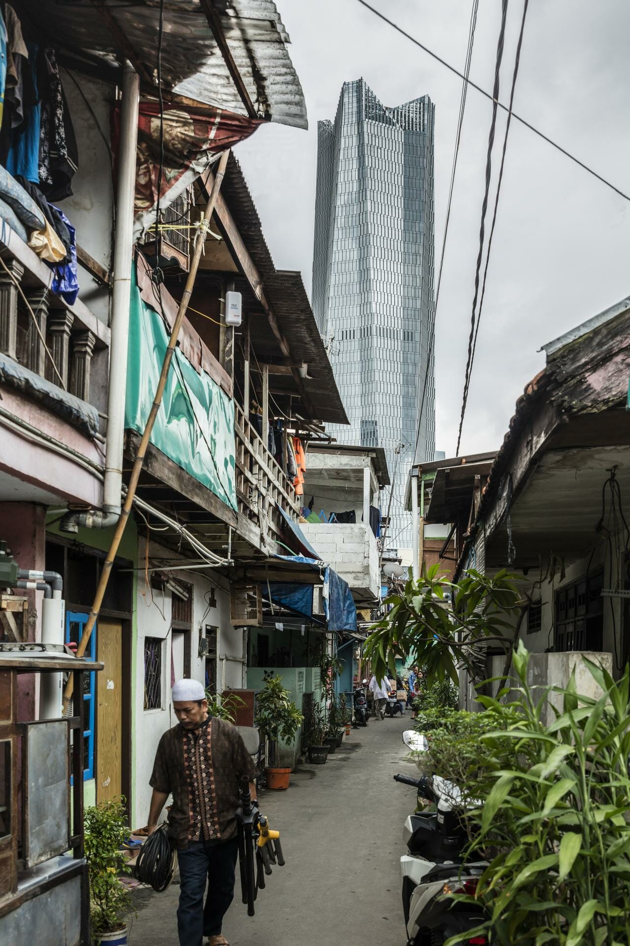 Image of context. Indonesia's Largest Telecommunications Company Makes its Mark in Jakarta's Business District.