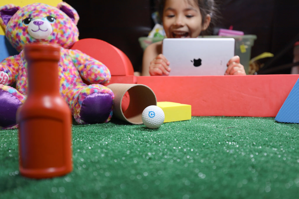 Sphero Mini golf makes a great STEM gift for kids or golf lovers!
